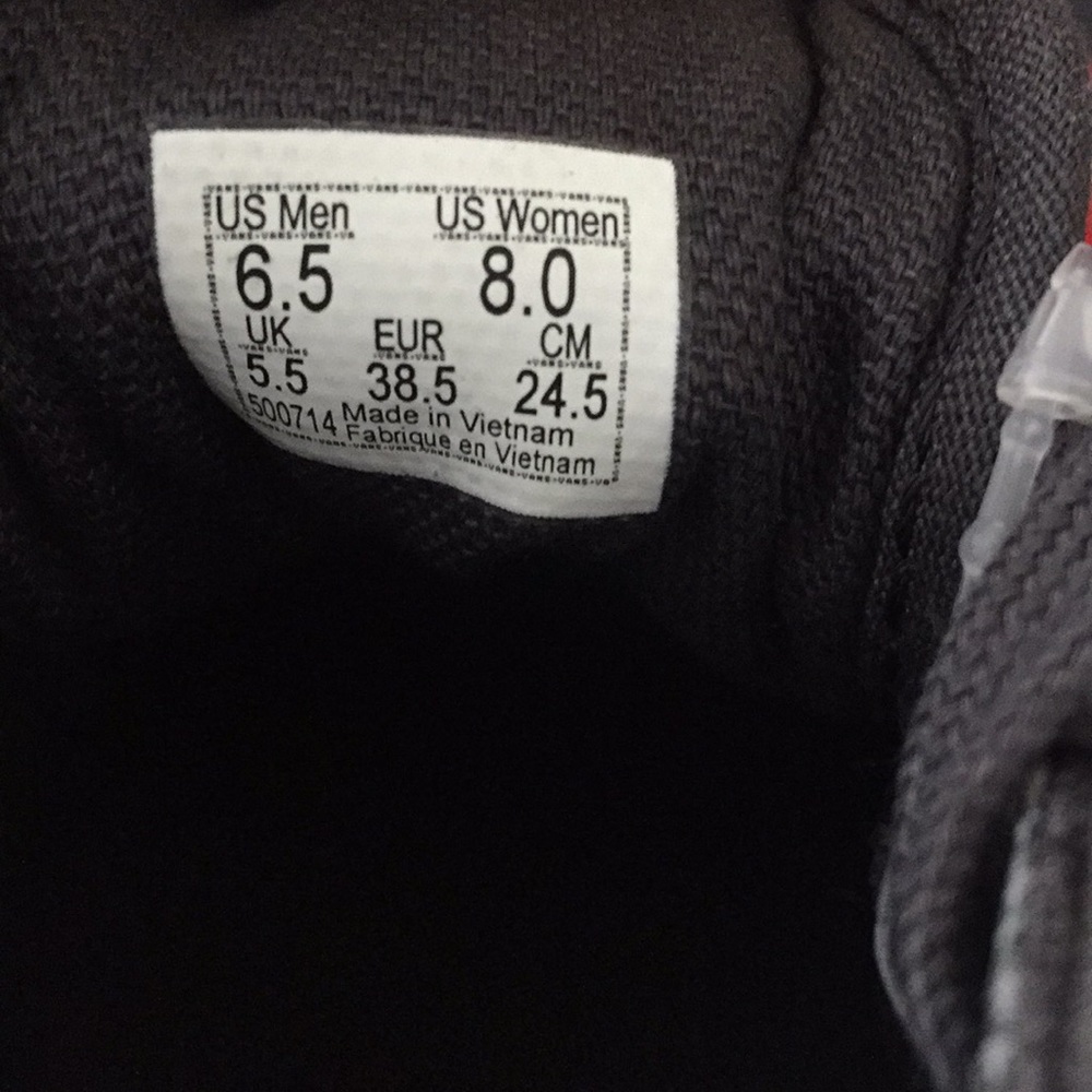VANS - Picture 5 of 5